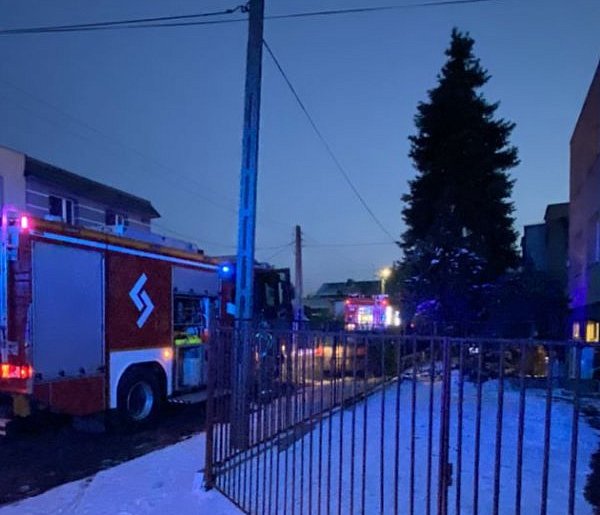 Pożar w garażu przy Słonecznej. Straty 20 tys. zł. Nikt nie ucierpiał