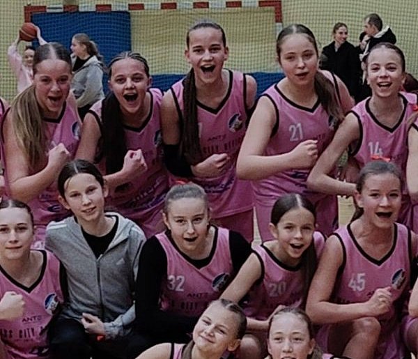 Koszykarki PTK Furta mistrzem województwa u-13!