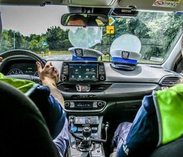 Jednego dnia wpadło 98 kierowców z „ciężką nogą”
