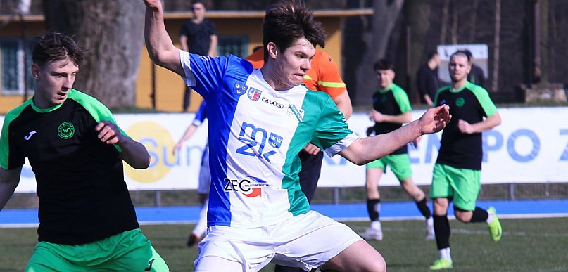 Niewykorzystane sytuacje się mszczą. Włókniarz wygrał z Iskrą Dobroń