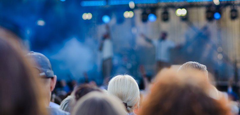 Praca przy eventach: jak zdobyć potrzebne kompetencje?