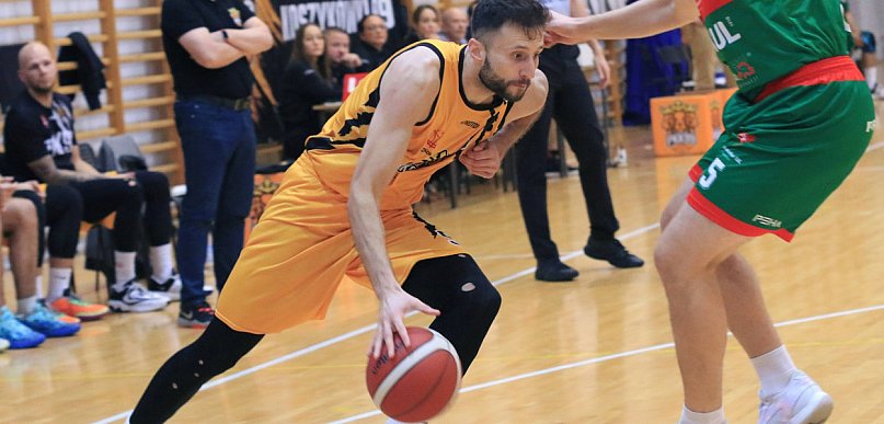 Skuteczni na… 30 procent. Tęgie lanie koszykarzy PKK 99