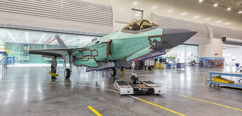 „Husarze” tuż za miedzą