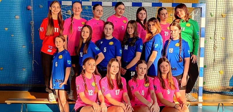 Solidna lekcja handballu. Juniorki młodsze Pabiksu bez awansu