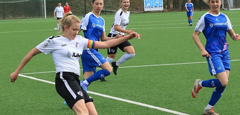 Błyskawiczny początek i… tylko punkt. Remis piłkarek PTC