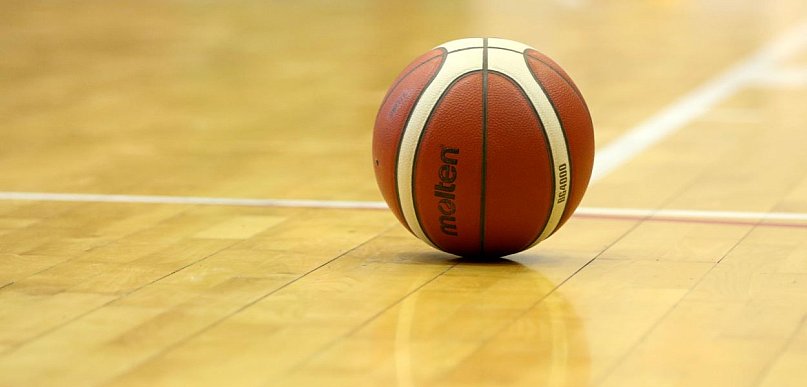 Kibicka z Ostrowa nie zostawia suchej nitki na pabianickiej koszykówce