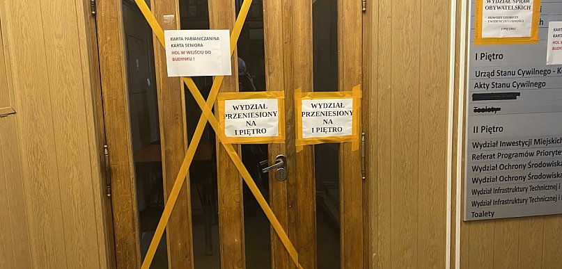 Po dowód osobisty jak na ślub. A na ślub do Zamku