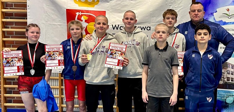 Medale w stylu klasycznym i wolnym. Udany start zapaśników PTC