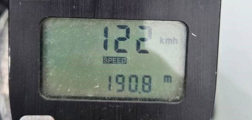 Licznik stanął na 122 km/h