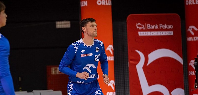 18 punktów Michała Michalaka w klasyku koszykarskiej ekstraklasy
