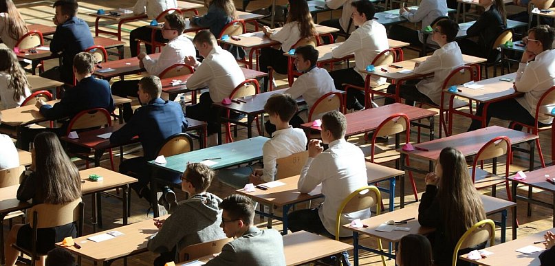 8-klasiści zdają swój egzamin