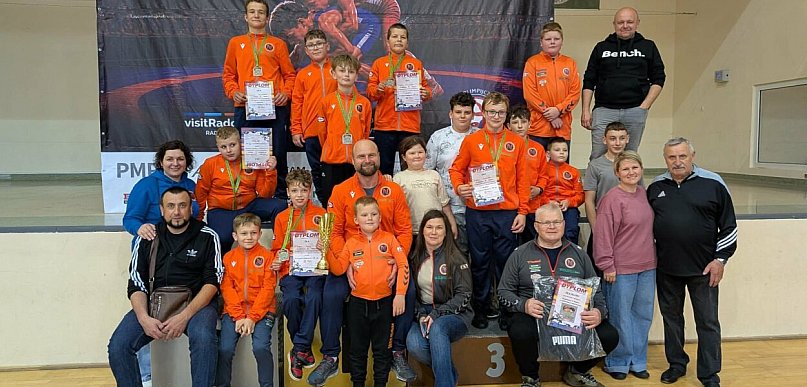 Drużyna na podium. Brąz zapaśników Nelsona w Radomiu