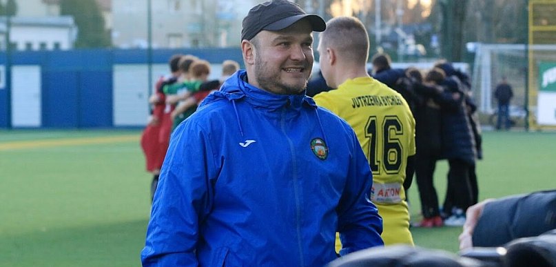 Sto lat, Panie Trenerze! Zwycięstwo Jutrzenki Bychlew