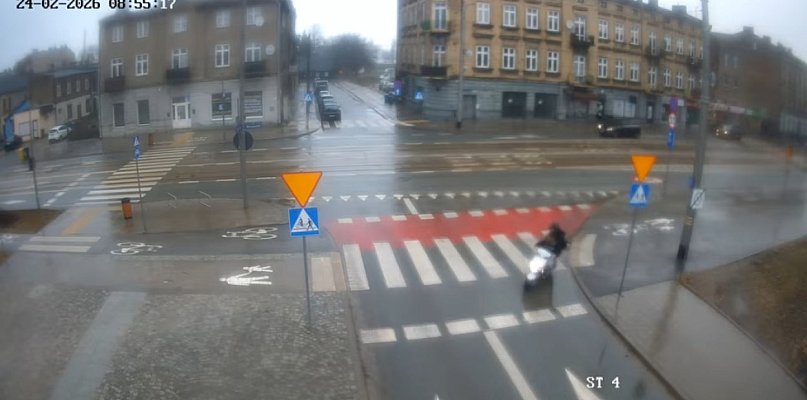 Skuterem po chodniku, pod prąd, bez kasku i uprawnień