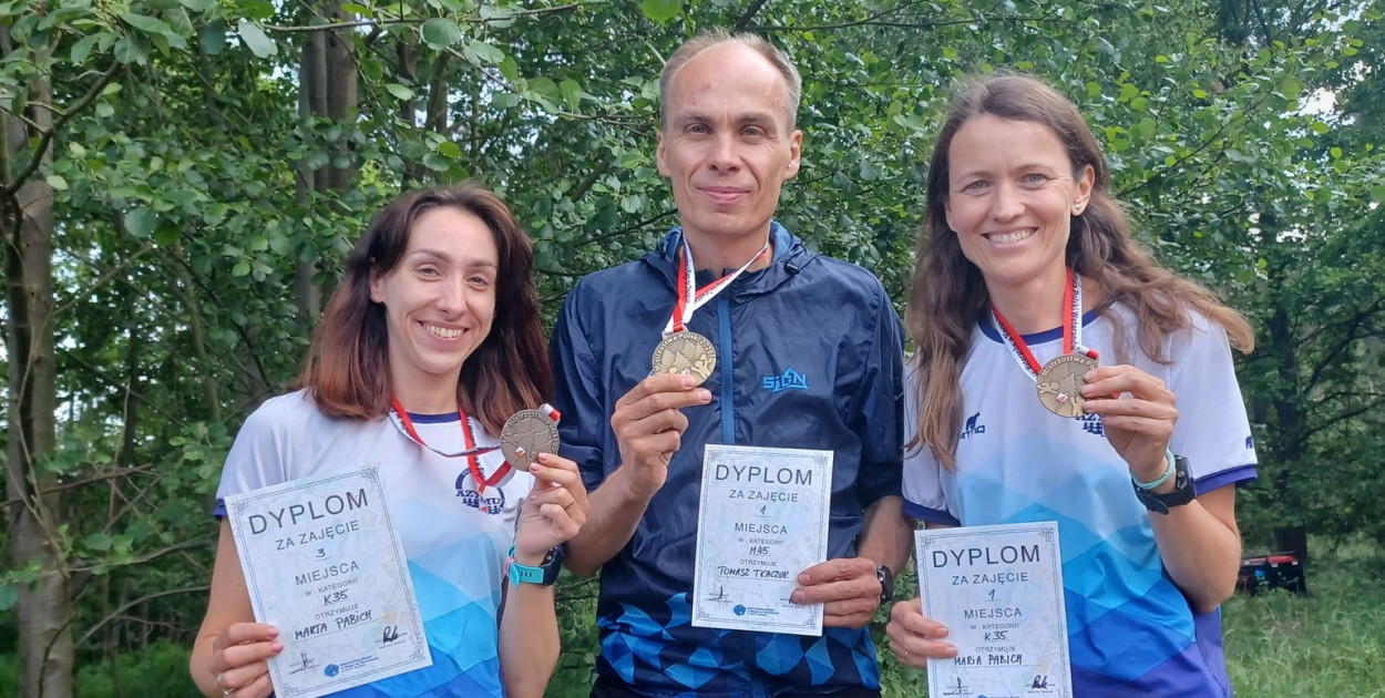 Maria Pabich i Tomasz Tkaczuk (oboje Azymut Pabianice) zostali mistrzami Polski w biegach na orientację