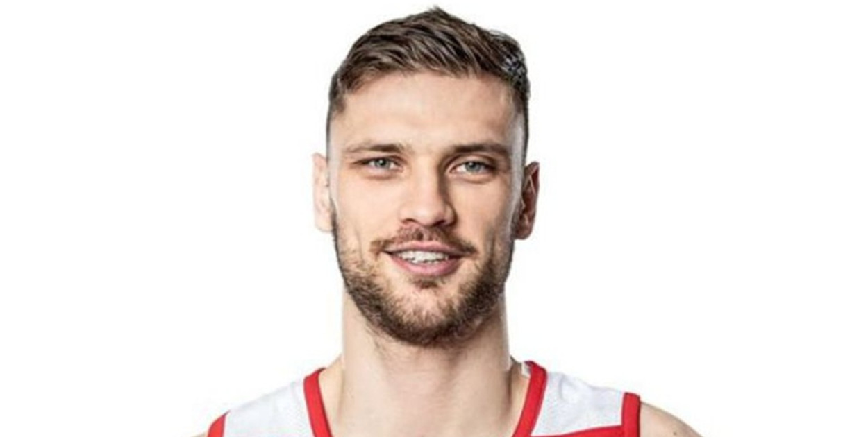 Wychowanek PKK 99 Pabianice Michał Michalak wraz z reprezentacją Polski awansował do ćwierćfinału EuroBasketu 2025!
