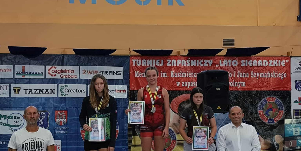 Julia Sobala (PTC Pabianice) wygrała zapaśnicze zawody w Sieradzu.