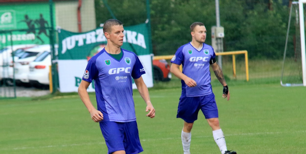 Artur Golański strzelił gola dla GKS Ksawerów.