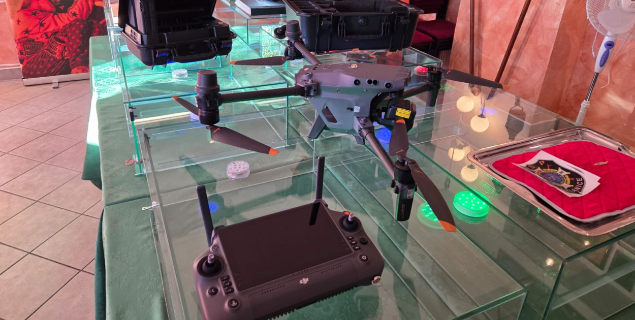 Dron z kamerą termowizyjną przekazany druhom OSP Pabianice/Miasto Pabianice