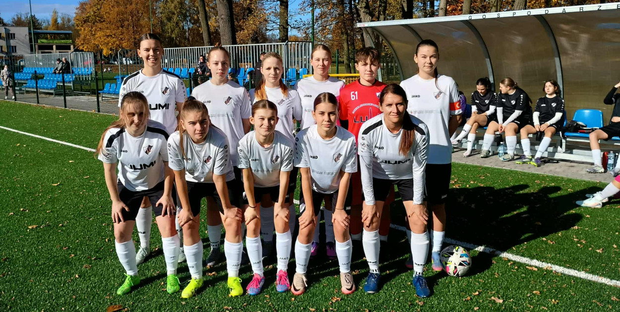 Piłkarki PTC II Pabianice zakończyły rundę jesienną IV ligi.