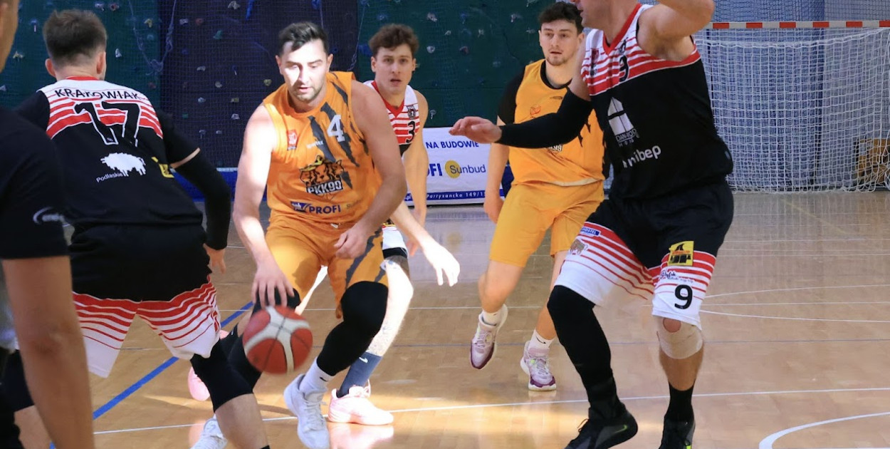 Bartosz Wróbel był najskuteczniejszym koszykarzem Profi Sunbud PKK 99 Pabianice.