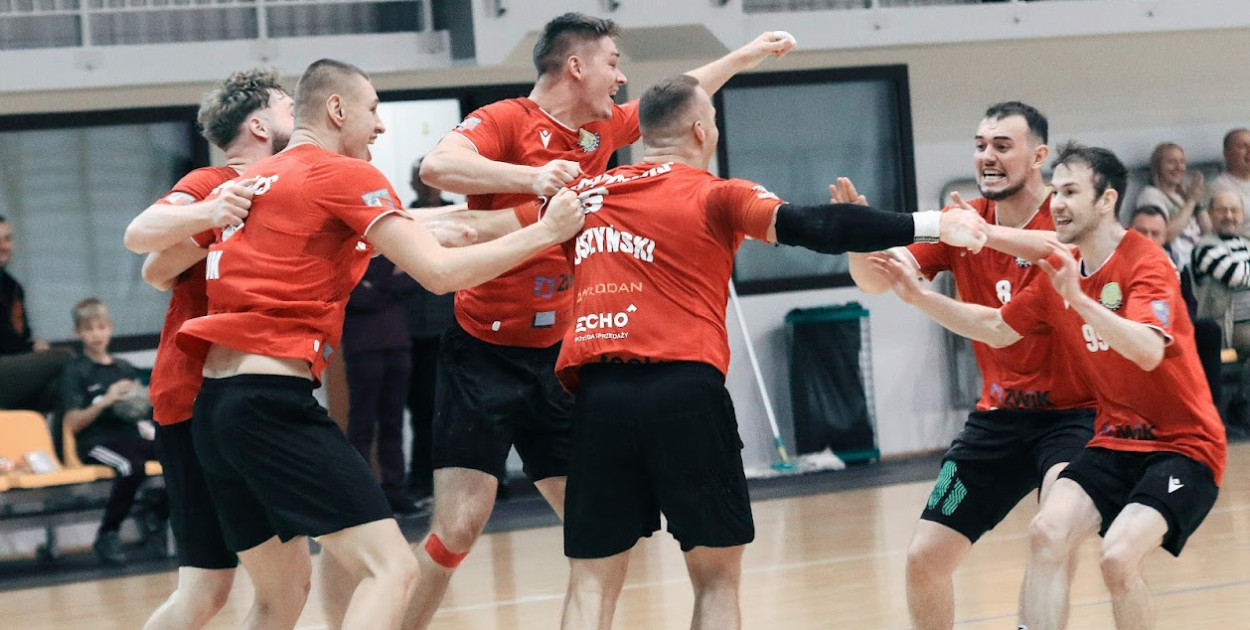 Piłkarze ręczni Pabiksu Pabianice wygrali drugi mecz z rzędu.