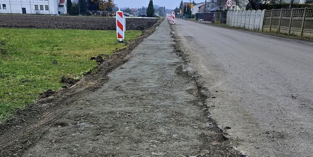 Ruszyły prace na drodze powiatowej w Mogilnie Dużym