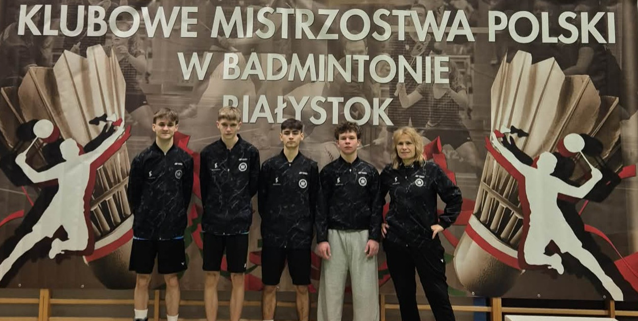 Ekipa Korony Pabianice w Klubowych Mistrzostwach Polski w badmintonie.