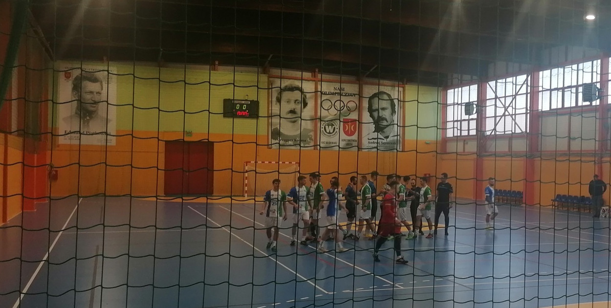 Już po raz 11. zostanie rozegrany puchar starosty pabianickiego w piłce nożnej halowej.