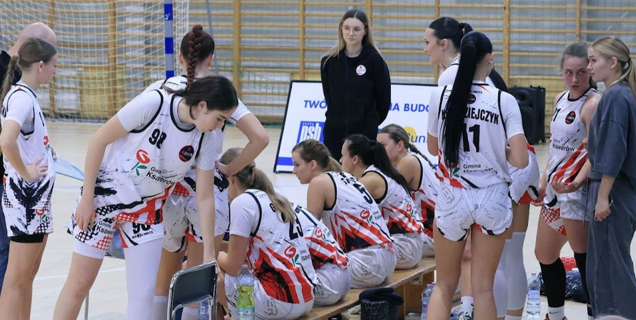 Koszykarki Basketu 4Ever Ksawerów awansowały do ćwierćfinału mistrzostw Polski u-19.