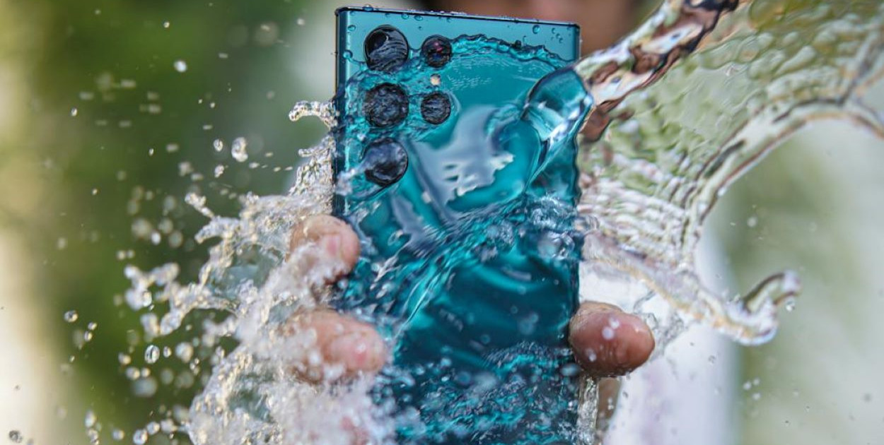 Praktyczne i stylowe etui na smartfon