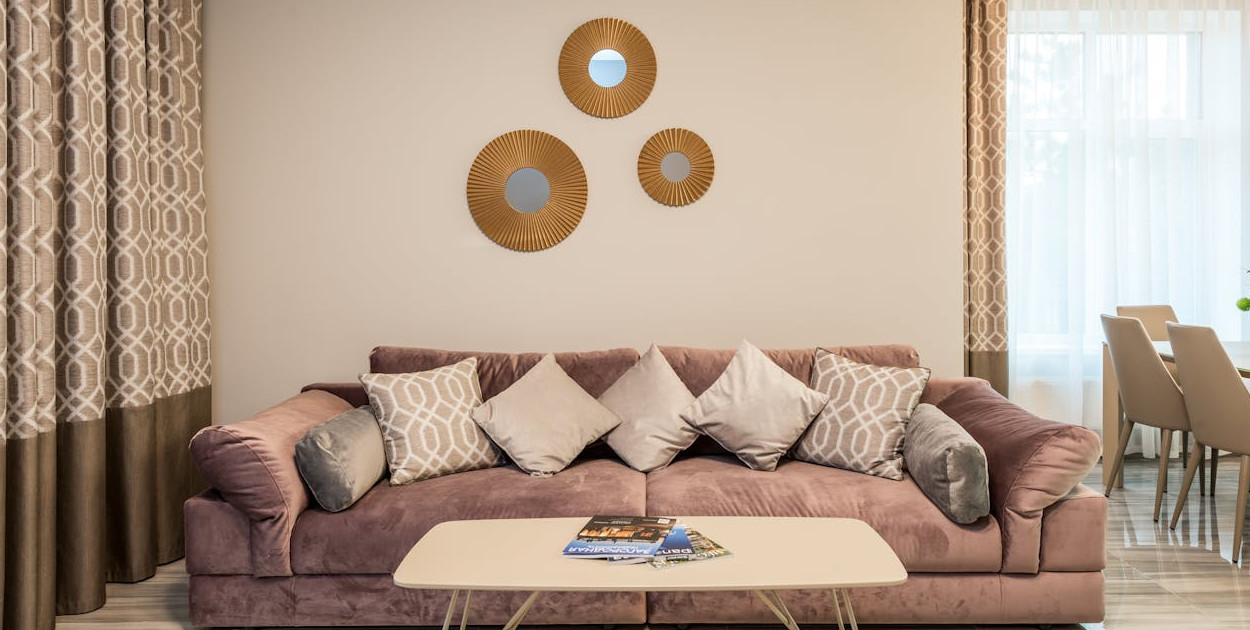 Jak dodatki zmieniają charakter salonu? Sprawdź!