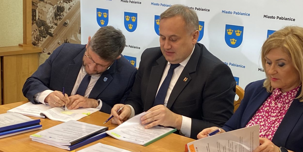 Ponad 2,7 mln złotych dla 4 podstawówek