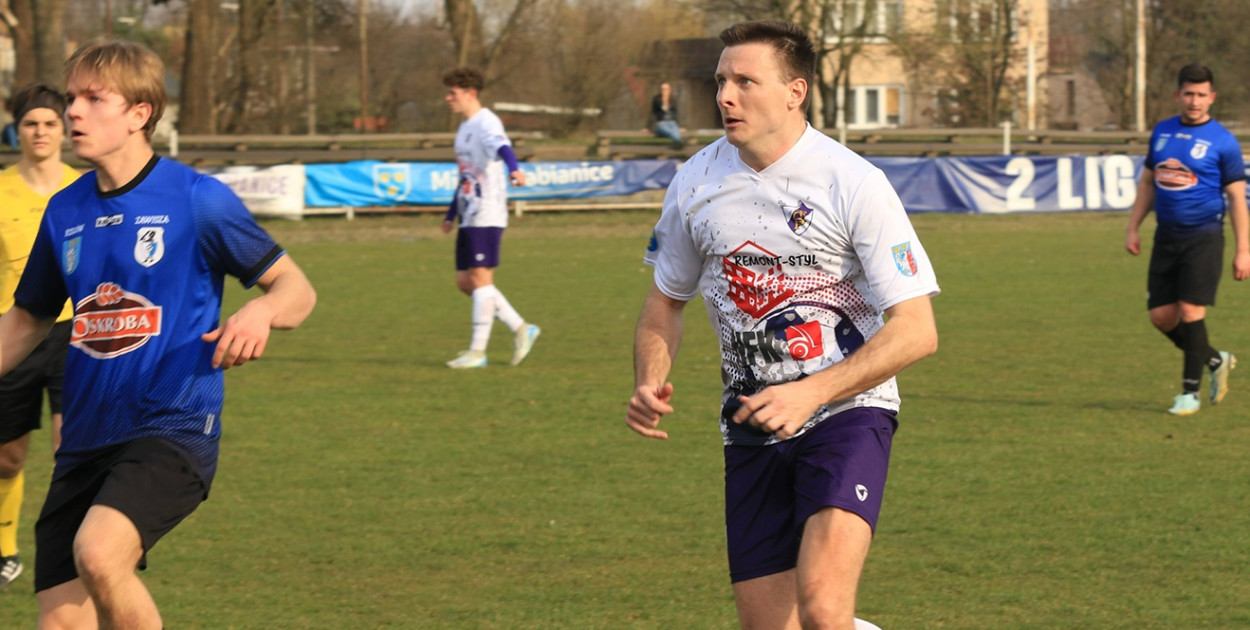 Ograli lidera „okręgówki”. Świetna gra piłkarzy PTC!