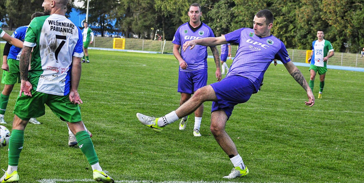 Pierwsze zwycięstwo. Trzy gole GKS Ksawerów