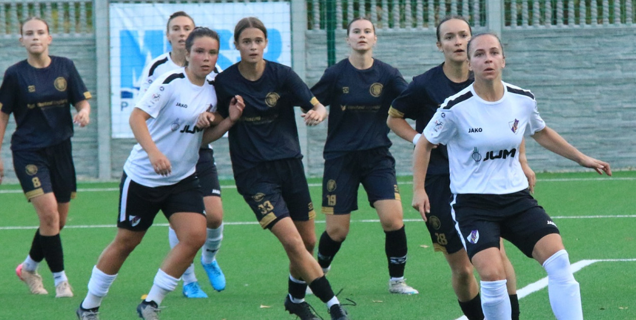 Dwa sparingi odwołane. Kiedy zagrają piłkarki PTC?