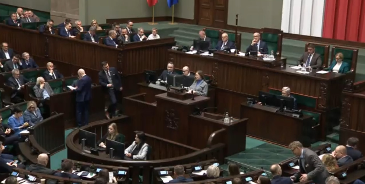 Śmierć na torach w Pabianicach. Sprawa wybrzmiała w Sejmie