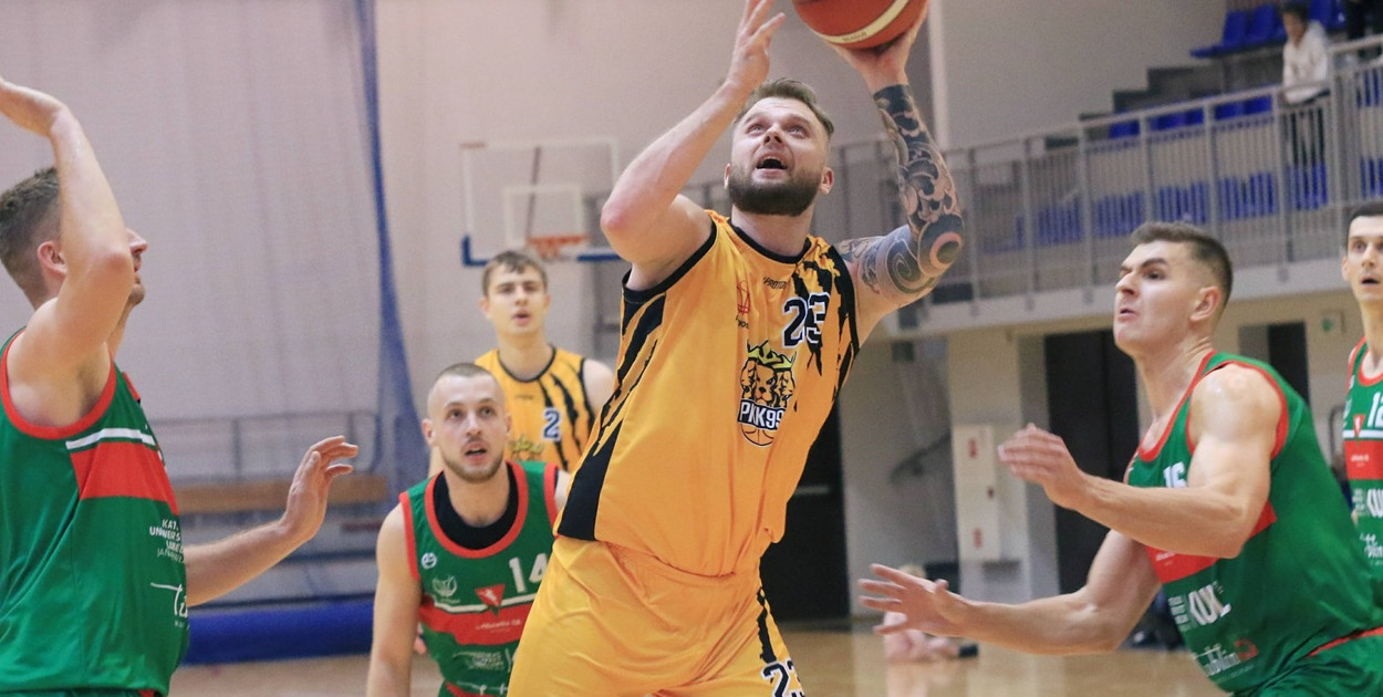 Cenne zwycięstwo koszykarzy Profi Sunbud PKK 99 Pabianice