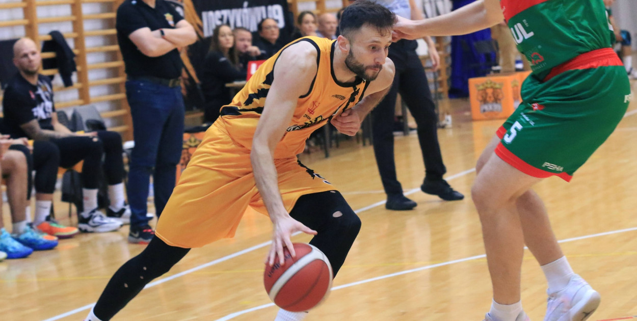 Skuteczni na… 30 procent. Tęgie lanie koszykarzy PKK 99