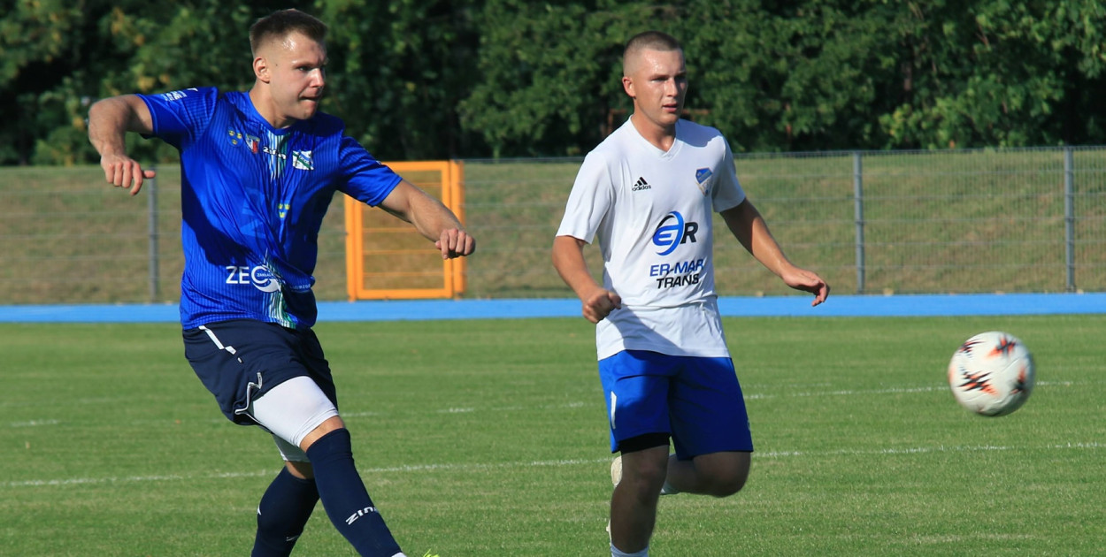 Grad goli przy „Grota”-Roweckiego. Pan asystent Patryk Olszewski