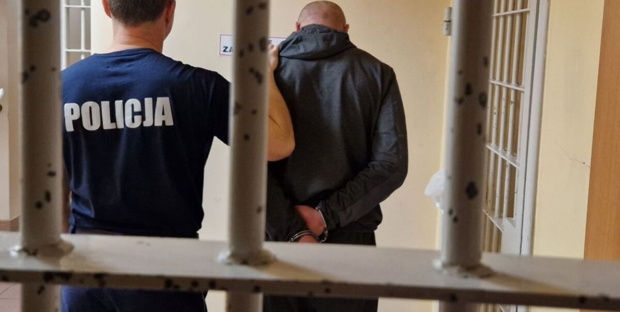 Rozbierał opuszczoną kamienicę