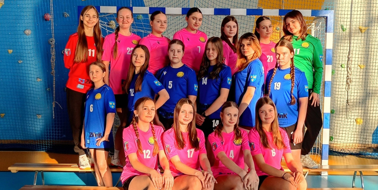 Solidna lekcja handballu. Juniorki młodsze Pabiksu bez awansu