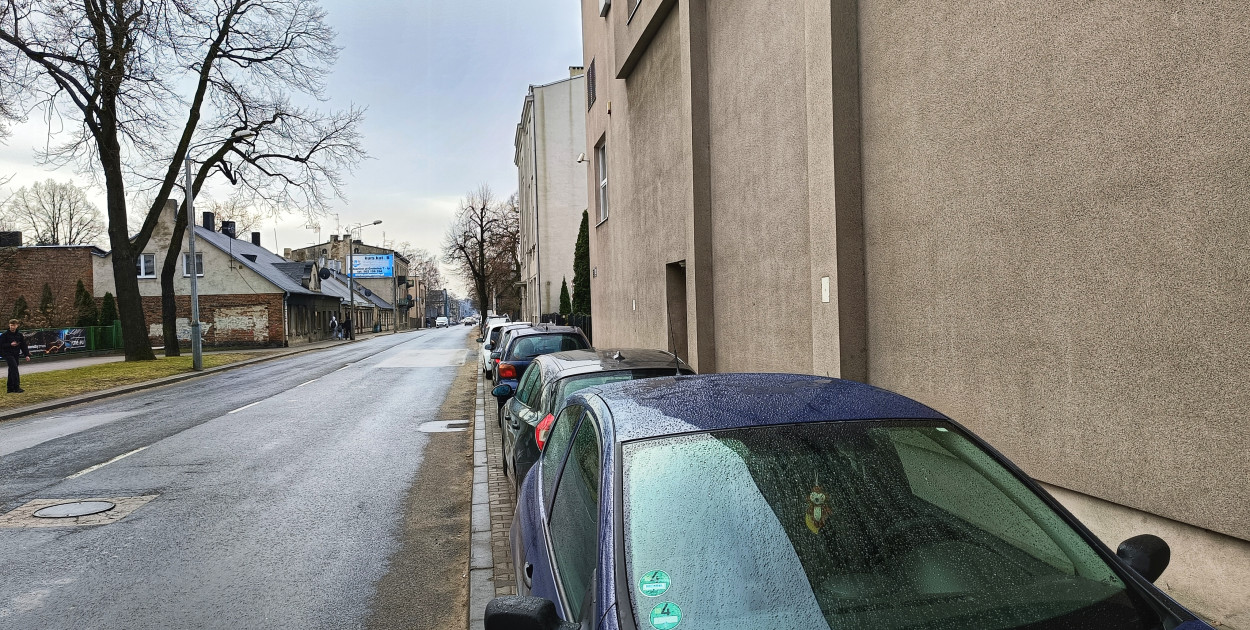 Koniec problemów z parkowaniem przy PM nr 11?