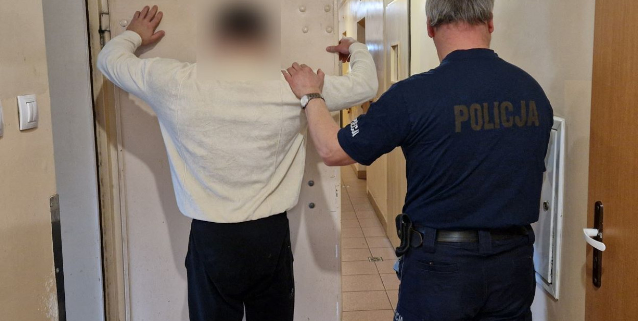 24-latek zatrzymany za serię kradzieży. Kradł głównie alkohol