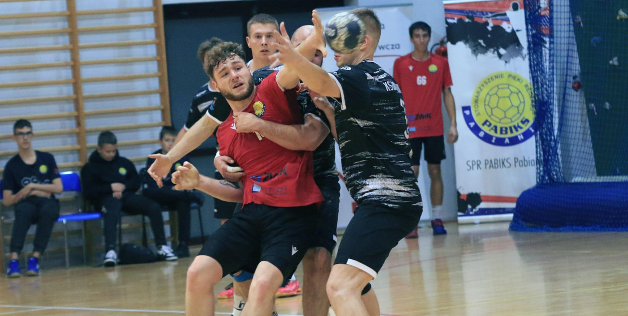 Nie przerwali serii rywala. Pabiks znów wrócił na tarczy