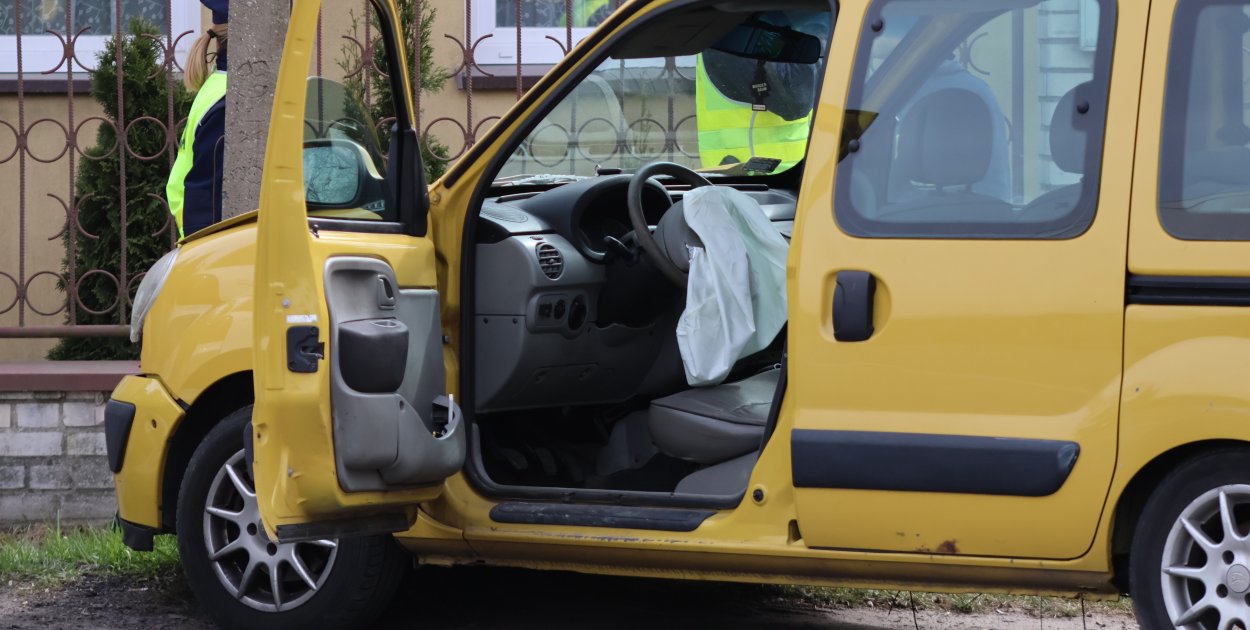 Kolizja na ul. Rzgowskiej. Jedna osoba zabrana do szpitala