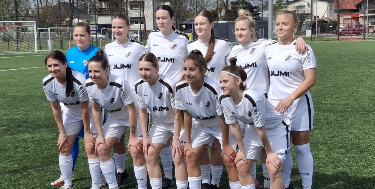 Strzelać nie kazano. Piłkarki PTC przegrały „mecz o sześć punktów”